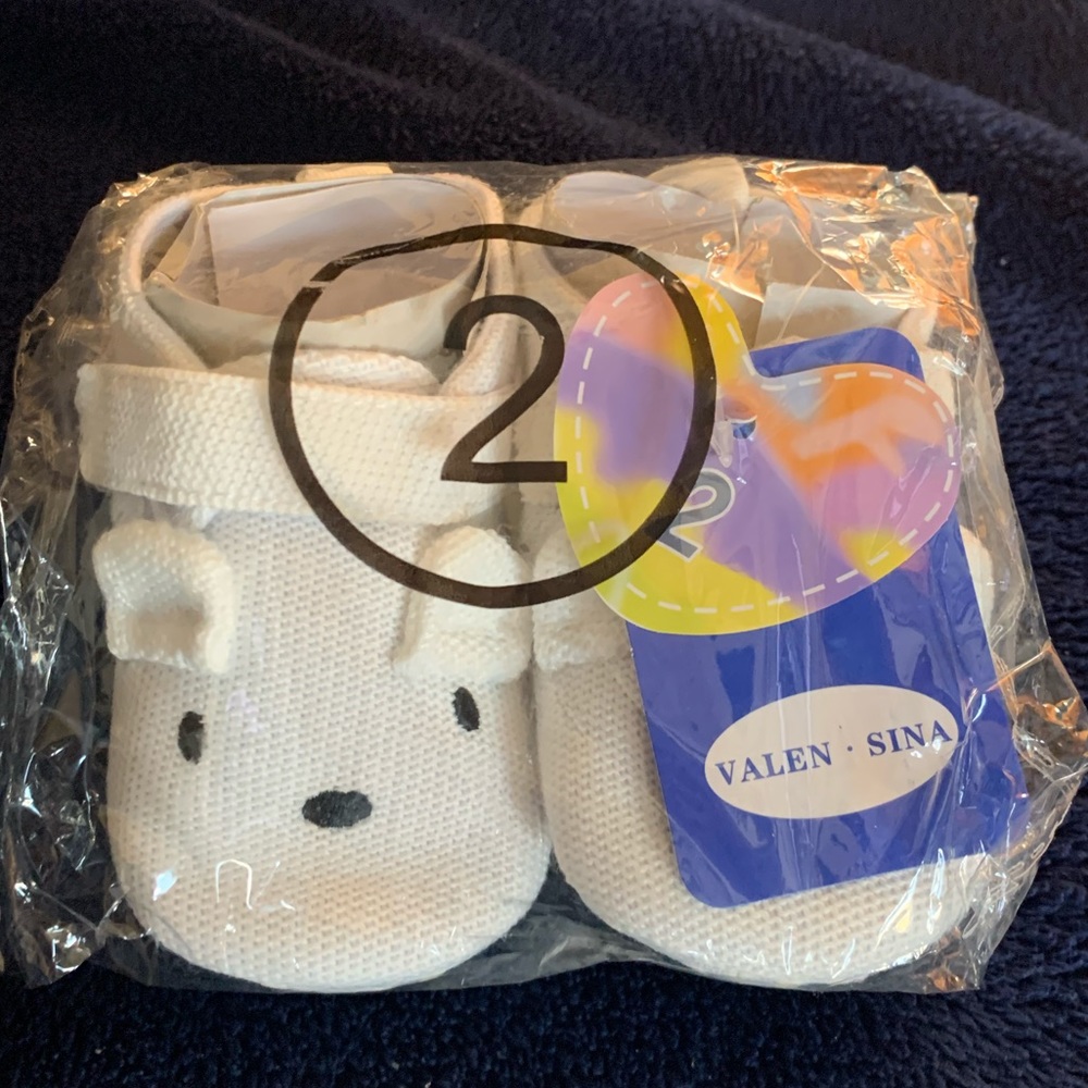 New baby shoes with face white 2